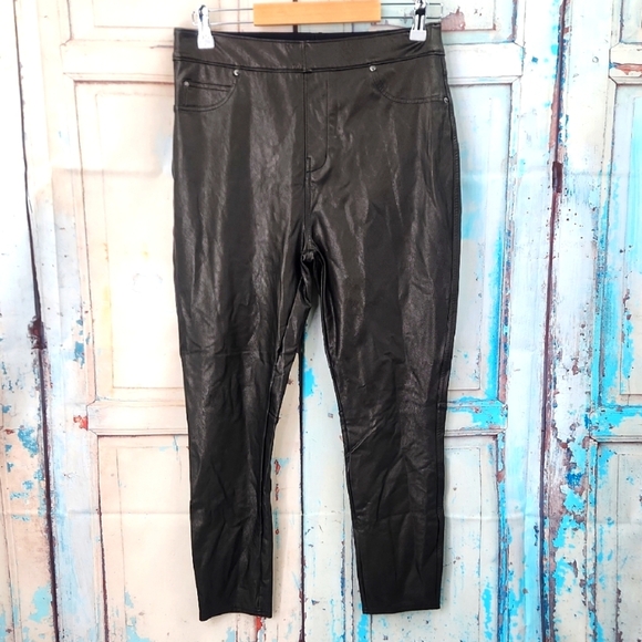 Spanx Leather Like Ankle Skinny Pants - Picture 2 of 9